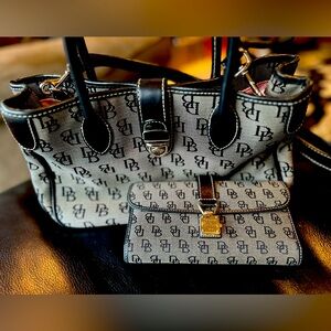 Authentic Vintage Dooney & Bourke Satchel & Matching Wallet